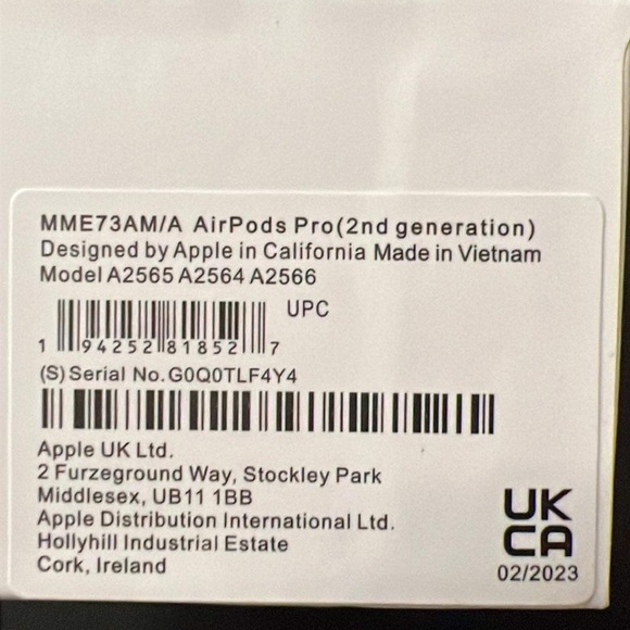 AirPod pro 2nd gen - Picture 3 of 3